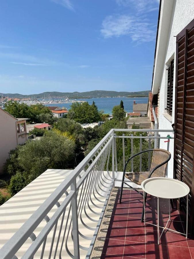 Apartments Maria Biograd Na Moru Exterior photo